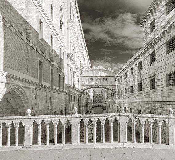 venice-wallpaper-for-wall-thumb-image